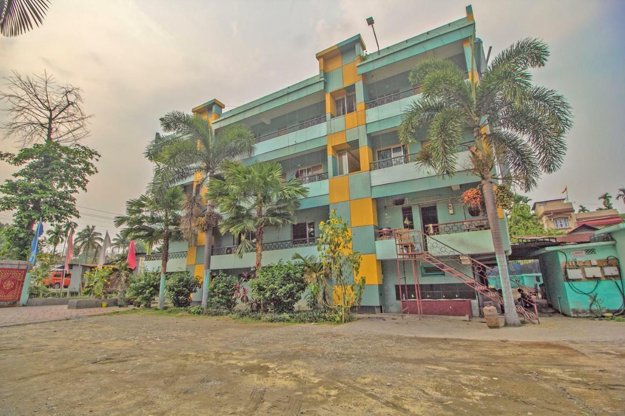 Hotel Nandanik Palace Fālākāta Kültér fotó